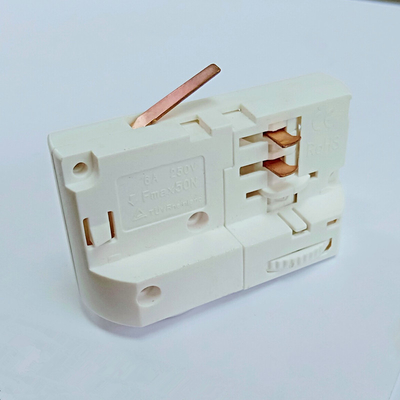 4 สาย 3 เฟสอุปกรณ์เสริมสำหรับไฟติดตาม CE TUV ติดตาม Light Adapter